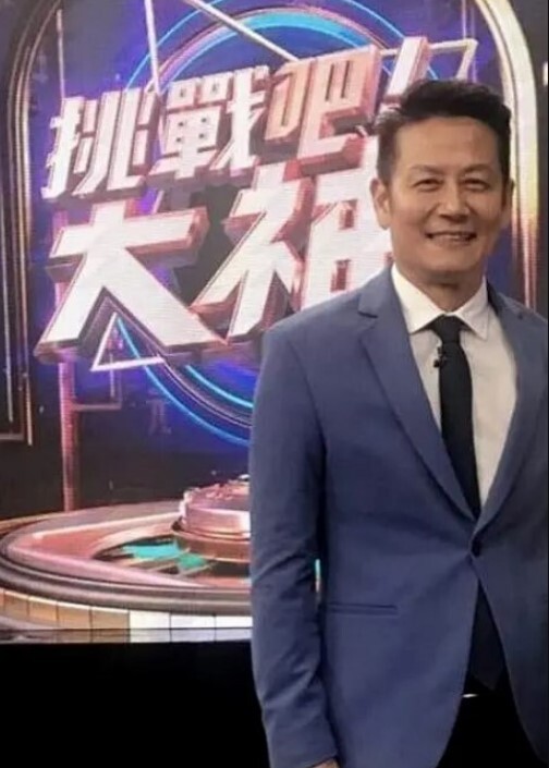 【漂亮大奶小姐姐】鸡吧洗了没有有股味 皮肤白皙身材丰满 在家被小哥哥无套狂怼 爽叫不停 内射 - 51黄瓜视频